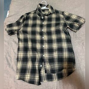 casual button up shirt